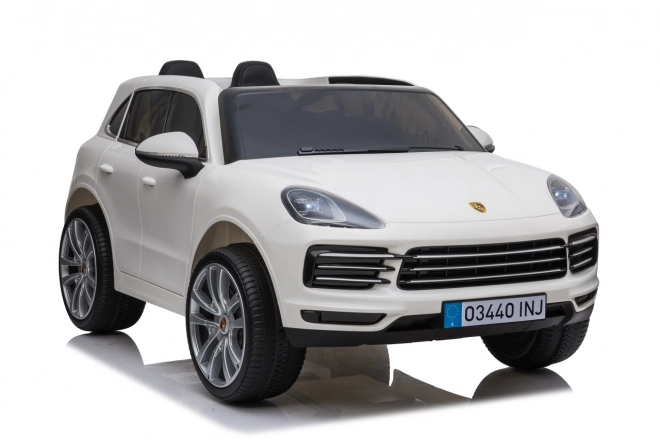 Porsche Cayenne S Vozidlo lakované bílou barvou