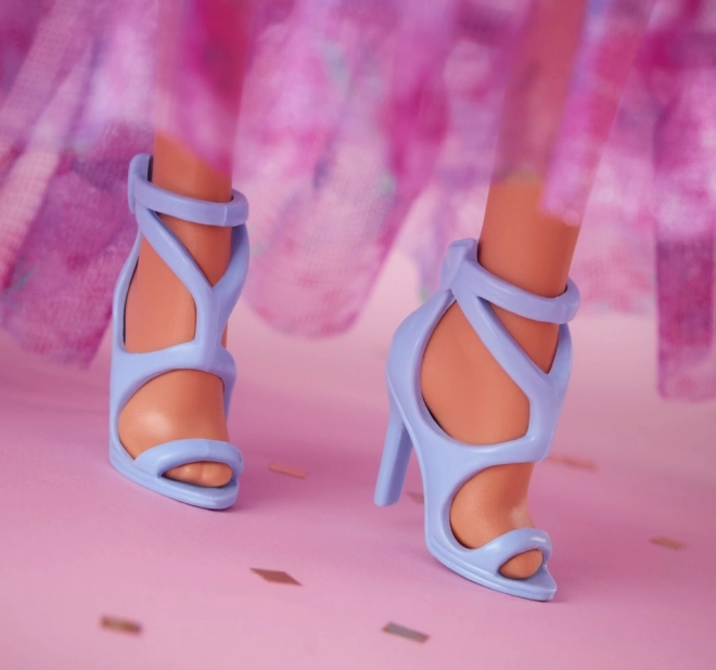 Panenka Barbie s podpisem narozeninových přání