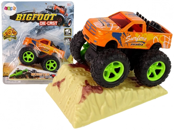 Monster Truck Big Foot gumové pneumatiky rampa