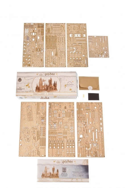 Ugears 3D dřevěné mechanické puzzle Hrad Bradavice, Harry Potter