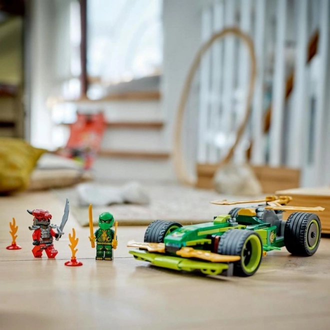 LEGO Ninjago závodní auto Lloyda s pohonem pull-back