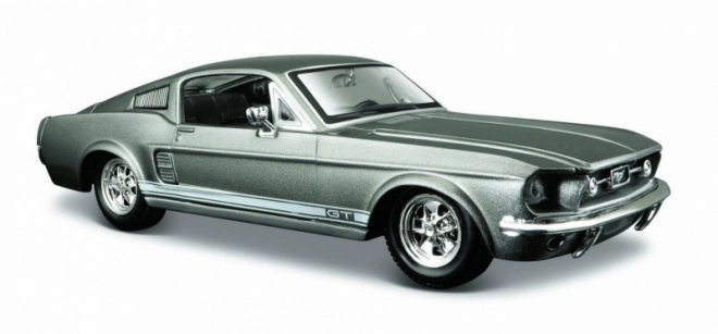 Složený model Ford Mustang GT 1967 1/24 šedý