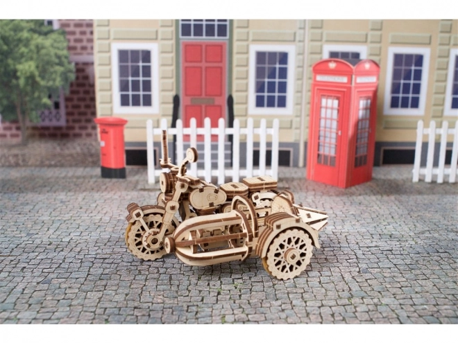 Ugears 3D dřevěné mechanické puzzle Vojenské nákladní auto