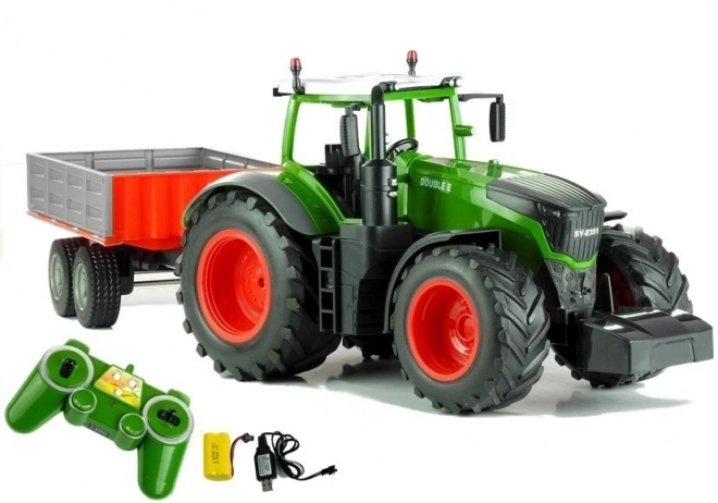 Traktor 68cm se sklápěcím valníkem na dálk. ovládání s dobíj. packem se světlem se zvukem v krabici