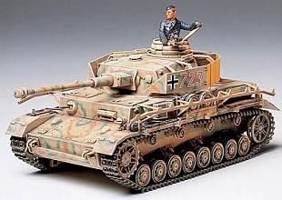 Plastikový model Panzerkampfwagen IV Ausf J.