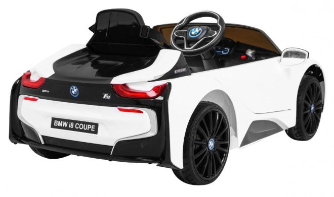 BMW I8 Lift Battery Car White + dálkové ovládání + pomalý start + 3bodové pásy + MP3 USB + LED dioda