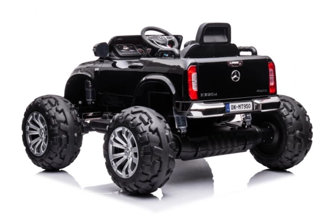 Mercedes DK-MT950 4x4 bateriové auto černě lakované