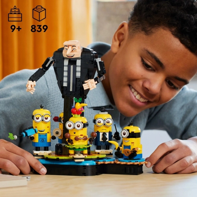 LEGO Minionki 75582 Gru a minionkové z kociek