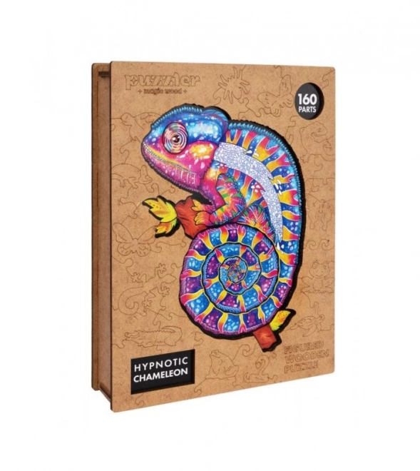 DŘEVĚNÉ BAREVNÉ PUZZLE - Hypnotický chameleon