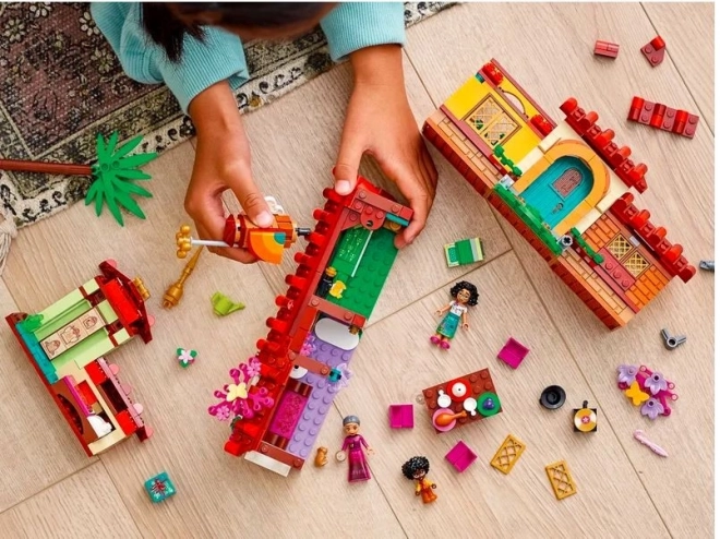 LEGO 43202 Disney Dům Madrigalových