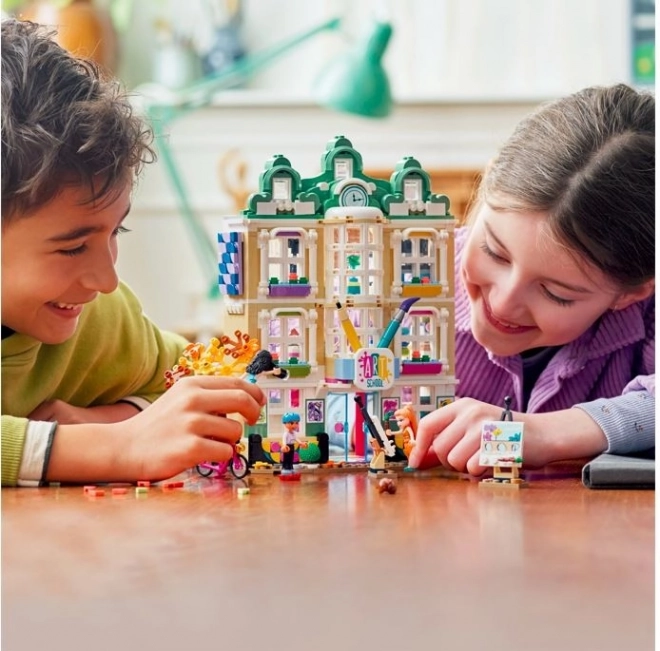LEGO Friends 41711 Ema a umělecká škola
