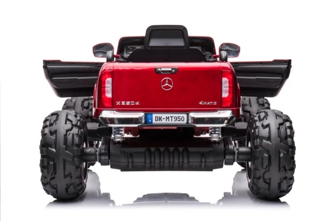 Autobaterie Mercedes DK-MT950 4x4 Červená barva