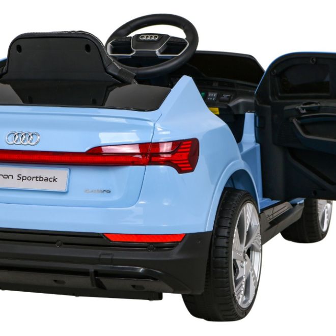 Audi E-Tron Sportback pro děti Modrá + Pilot + pohon 4x4 + pomalý start + rádio MP3 + LED
