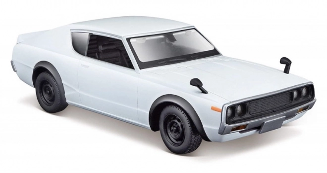 Složený model Nissan Skyline 2000GT-R 1973 1/24 bílá