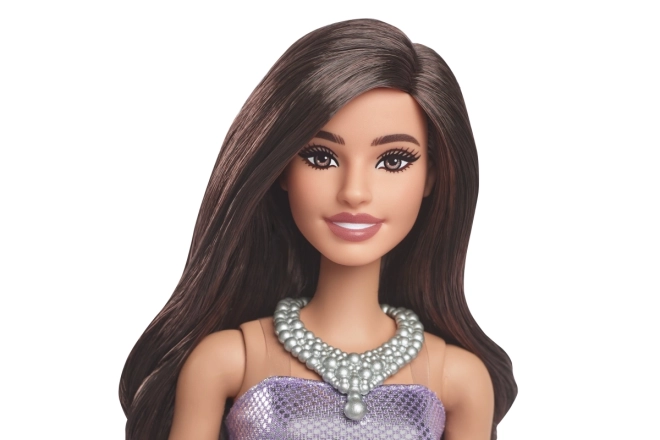 Barbie modelka ve fialových šatech s balónovou sukní