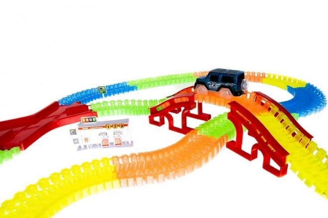 Svítící autodráha s příslušenstvím 484 kusů