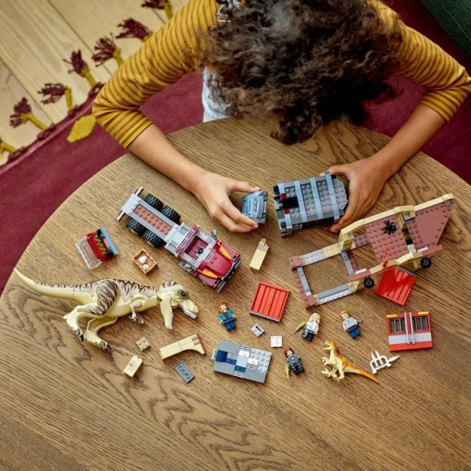 LEGO® Jurassic World 76948 Útěk T-rexe a atrociraptora