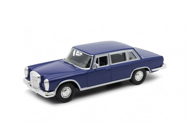 Welly 1963 Mercedes Benz 600 1 : 34 černý