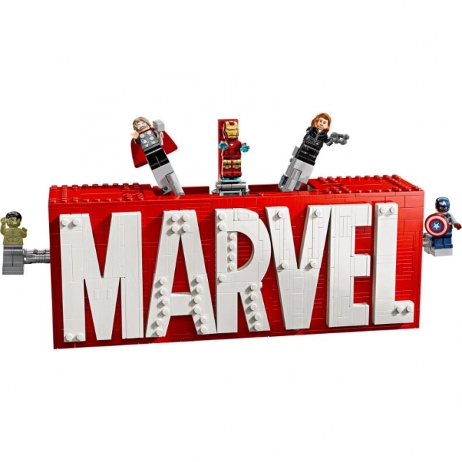 Kolekcionářský model LEGO Marvel s minifigurkami hrdinů