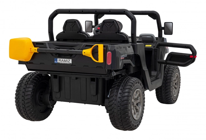 Auto Pick-Up Speed 900 pro děti černé + pohon 4x4 + pohyblivá pumpa + zavazadlový prostor + dálkové ovládání + lopata + LED audio