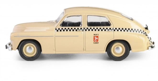 Vozidlo komunistické strany Varšava M20 taxi pískové barvy