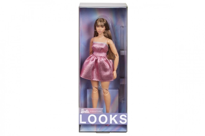 Barbie Looks brunetka v růžových mini šatech HRM16