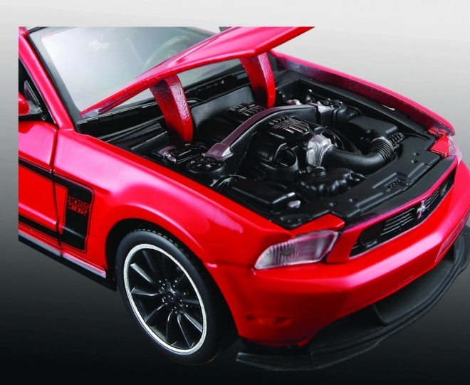 Ford Mustang Boss 302 1:24 skládací model