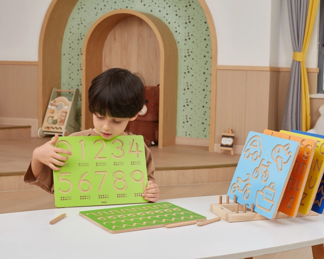 Dřevěný stojan na puzzle a tabule VIGA