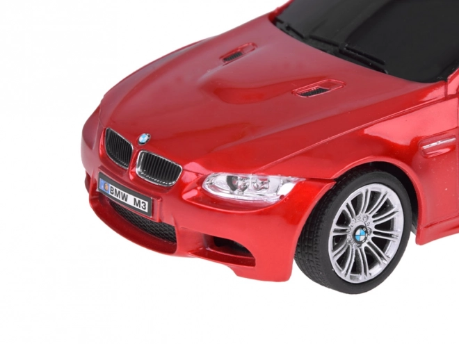 Sportovní vůz BMW 1:24 s volantem RC0661