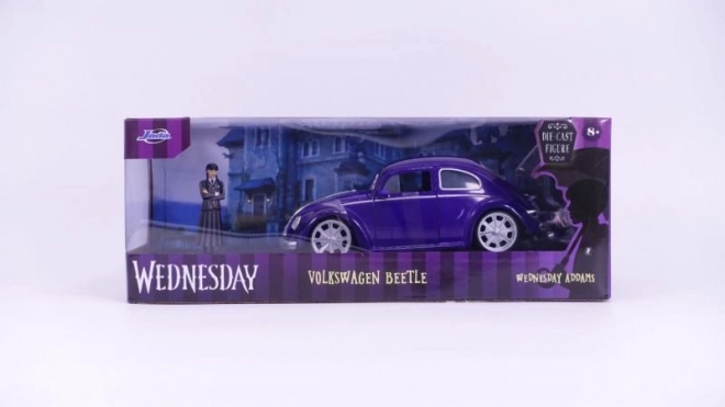 Wednesday auto 1972 VW Beetle 1:24 a figurka Wednesday