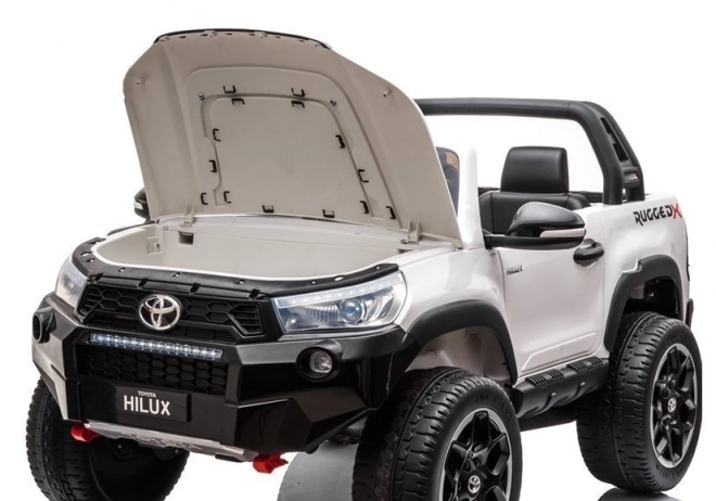 Toyota Hilux Baterie Auto Bílá