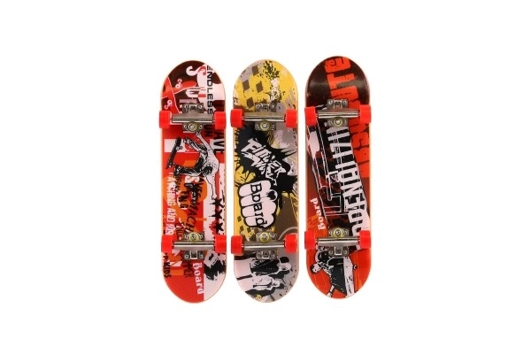 Skateboard prstový šroubovací s rampou plast mix druhů na kartě 20x29x7cm