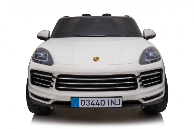 Porsche Cayenne S Vozidlo lakované bílou barvou