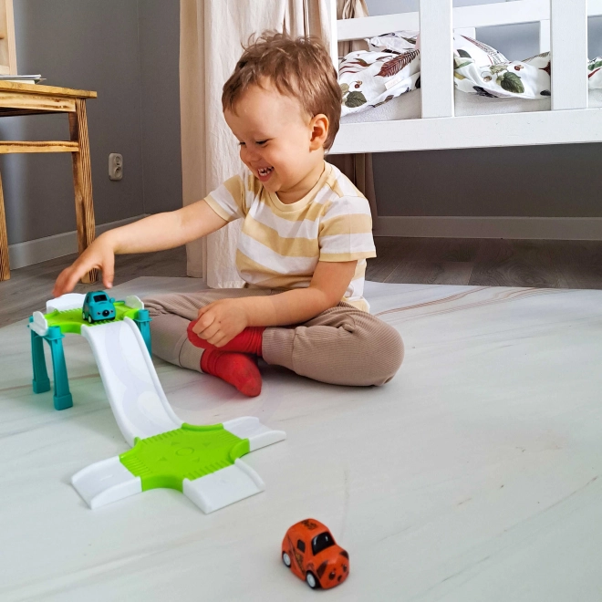 Parkovací garáž s autodráhou a čerpací stanicí Woopie