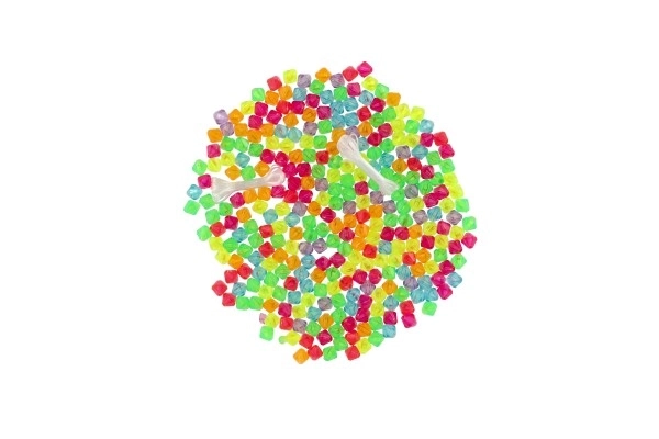 Korálky se šňůrkou plast mix barev v plastové dózičce 3,5x12,5cm