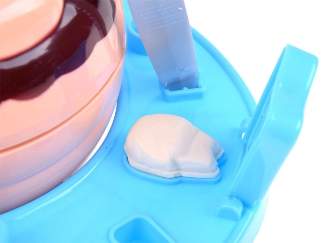 Dentální hra s plastelínou - Malý zubař