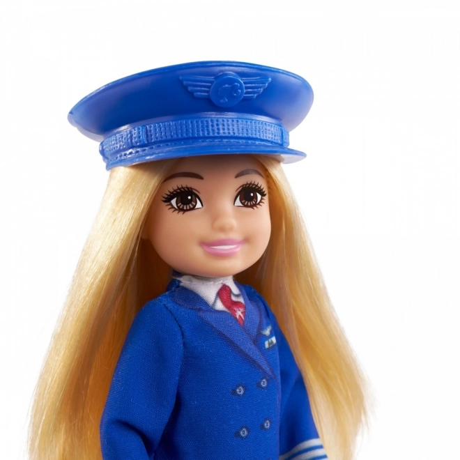 Panenka Barbie Chelsea Career Pilot