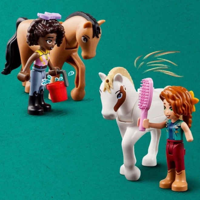 LEGO® Friends 41745 Autumn a její koňská stáj