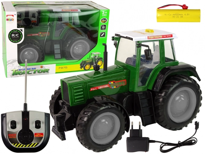 Zeleno-černý R/C traktor na dálkové ovládání 38 cm