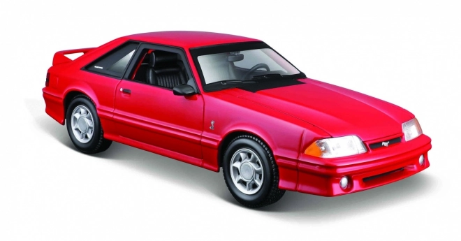Model Ford Mustang SVT Cobra 1993 červená 1/24