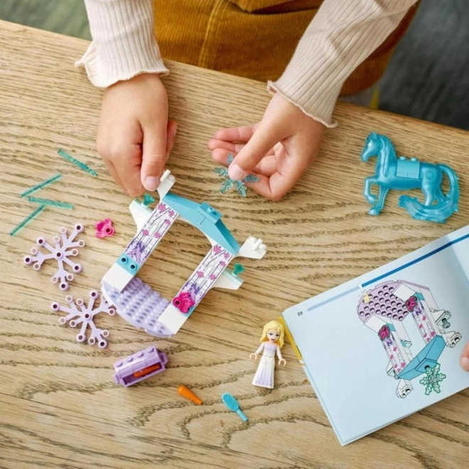 LEGO® Disney 43209 Ledová stáj Elsy a Nokka