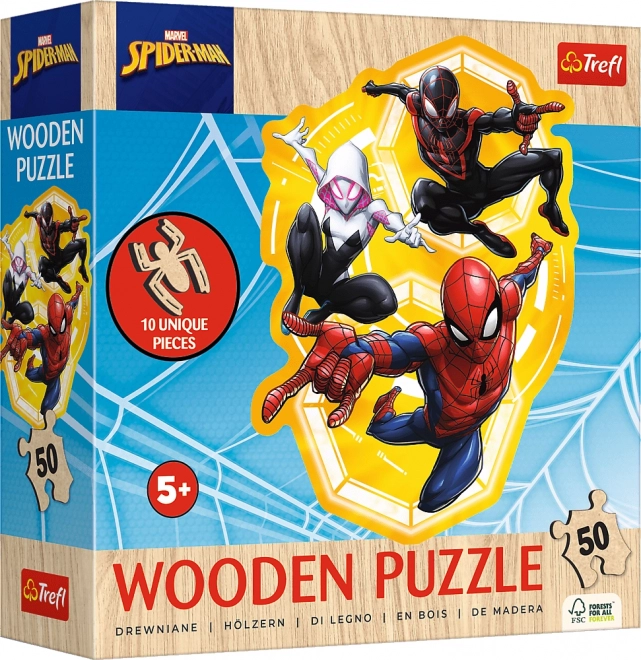 TREFL Dřevěné obrysové puzzle Spiderman: Připraven do akce 50 dílků