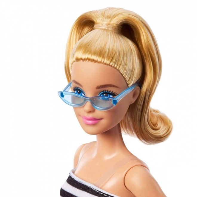 Top pro panenku Barbie Fashionistas v černobílých pruzích