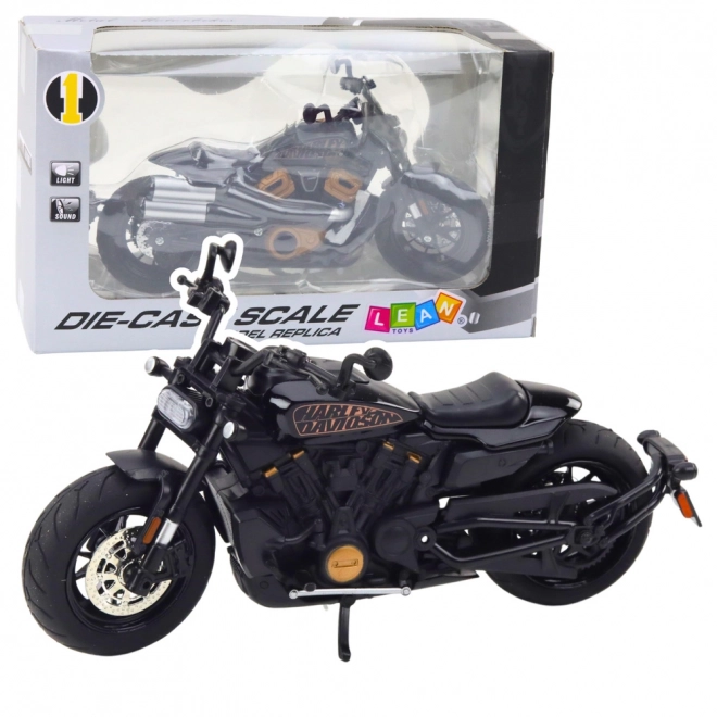 Černý motocykl Chopper se zlatými prvky 1:12