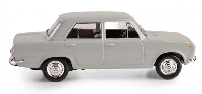 Vozidlo Lidové republiky Fiat 125p ashen
