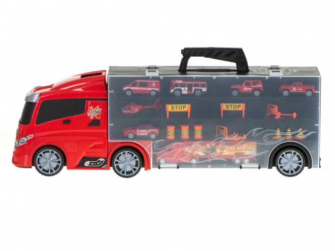 Nákladní auto s hasičskými auty a příslušenstvím