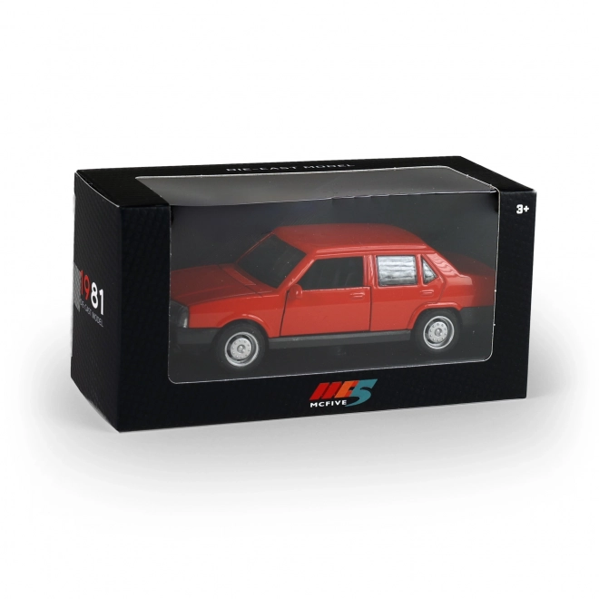 Retro kovové auto na setrvačník