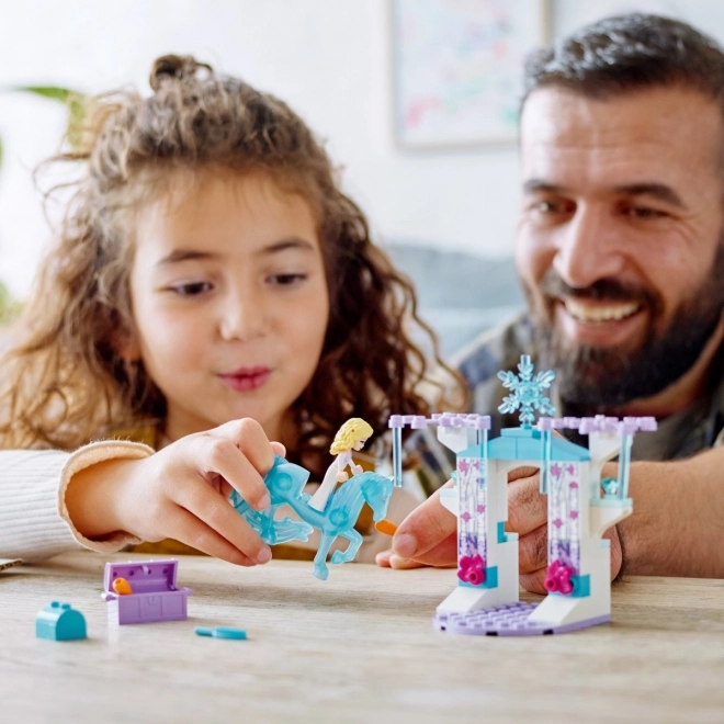LEGO® Disney 43209 Ledová stáj Elsy a Nokka