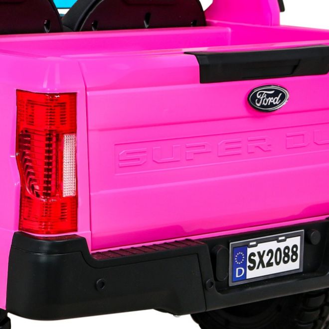 Ford Super Duty růžová