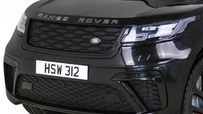 Černý elektrický Range Rover Velar s dálkovým ovládáním